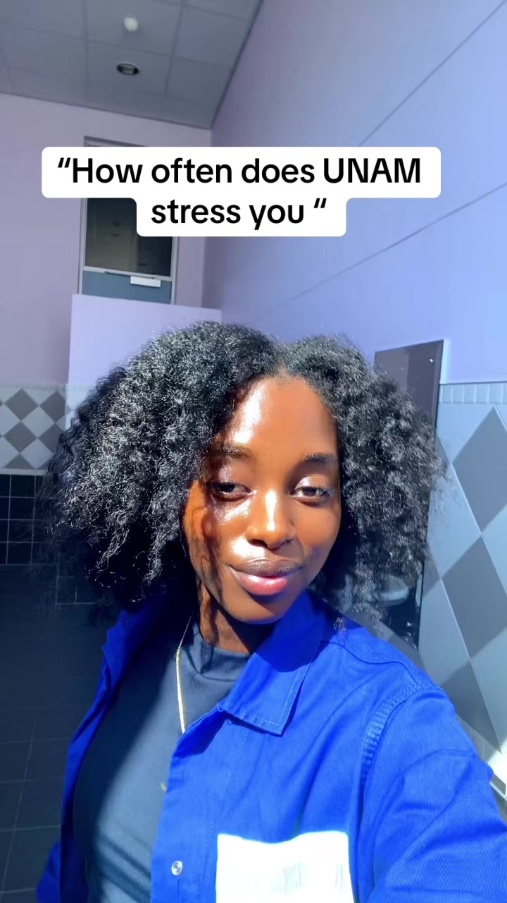 @Valentina ✨️🖤