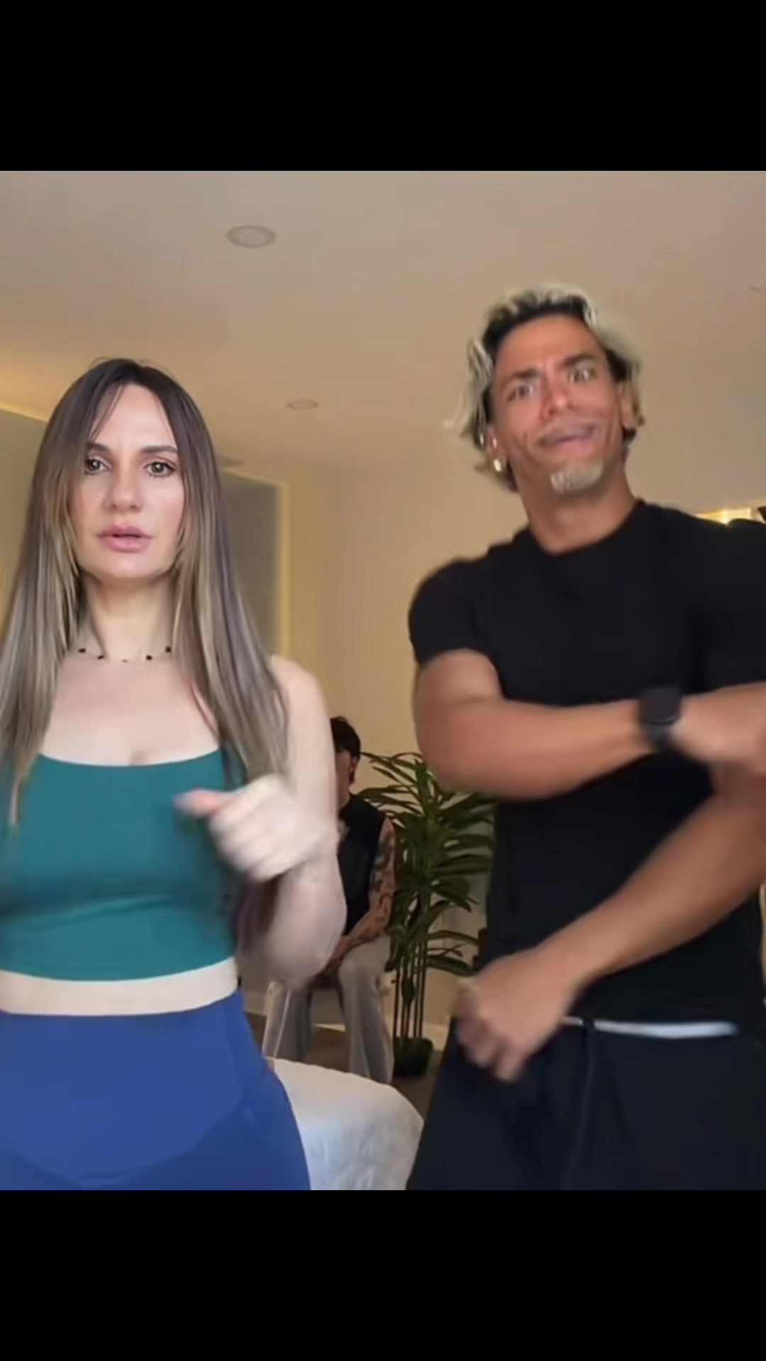 @Iam_DoñaLesty 🐍