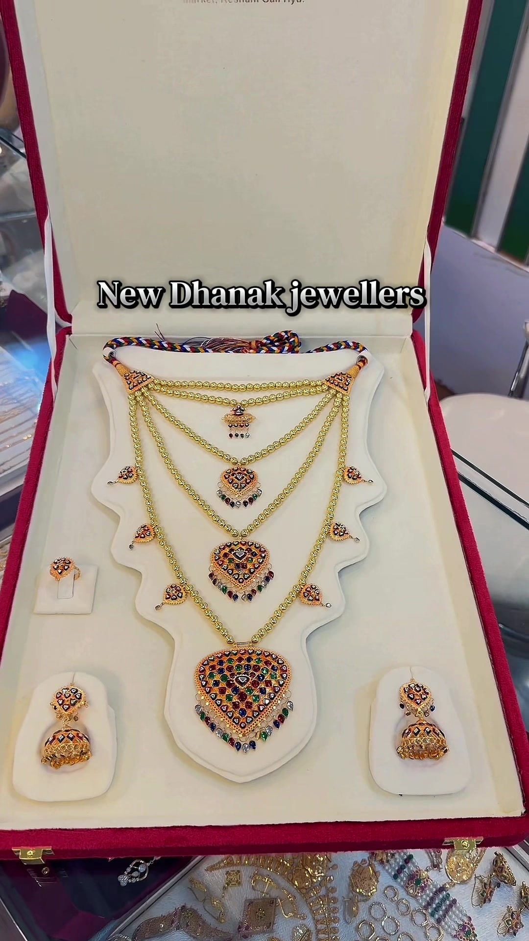 @New Dhanak jewellers