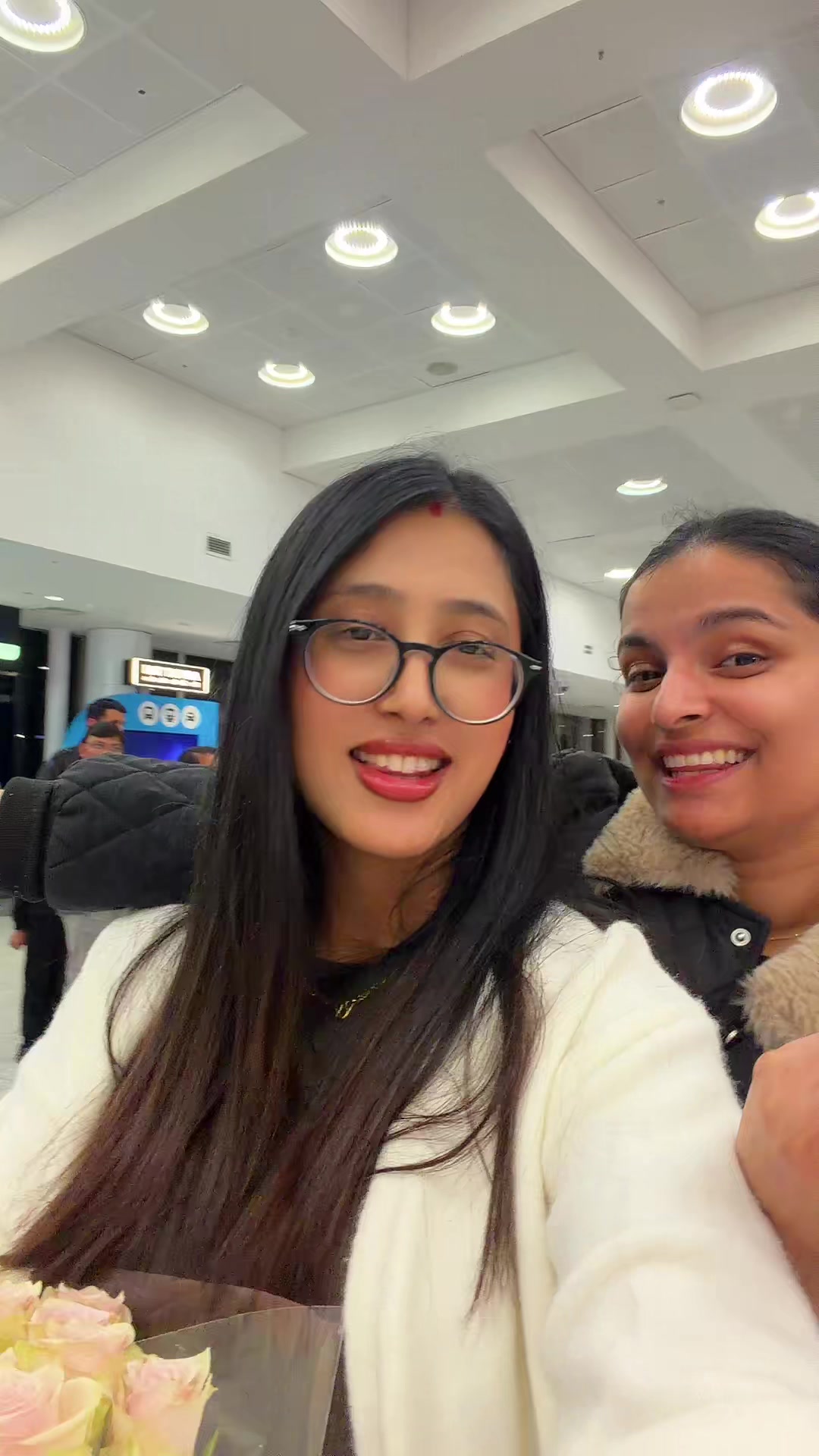 @Aneesa💫