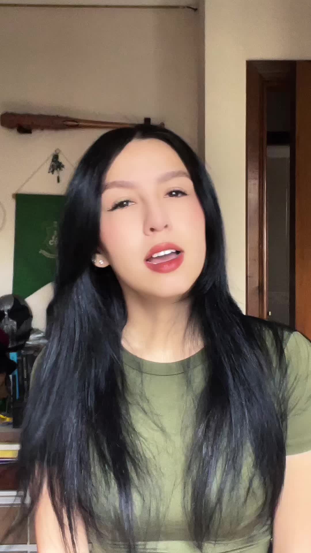 @heyitssliraa
