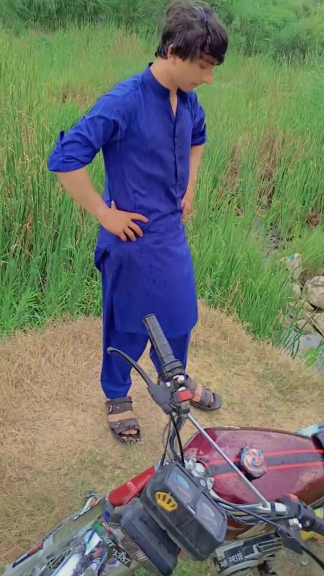 @Azan Bacha 333