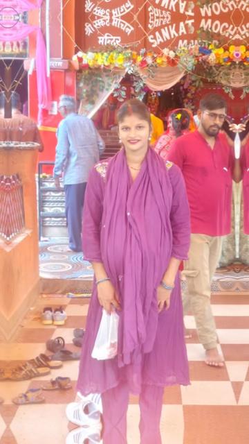 @Yuvika mom🧿❤️⚡