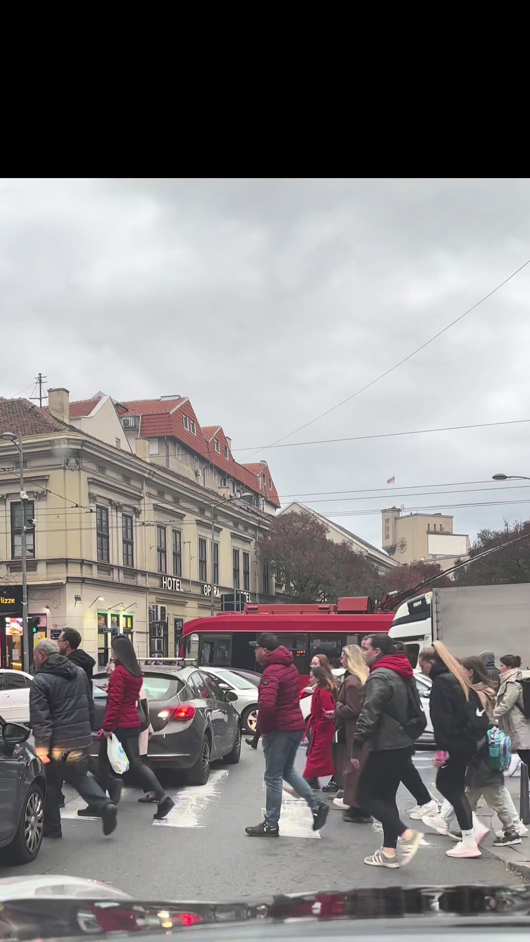 @Taša