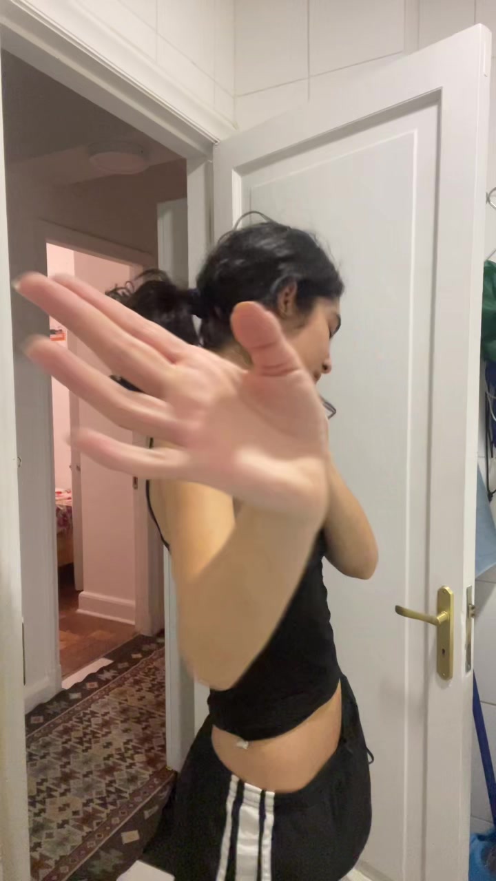 @lili