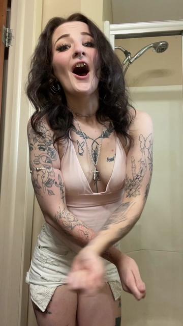 @Chloee🃏🥀