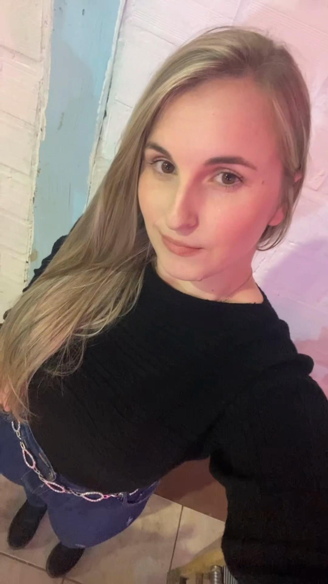 @damarishoezel