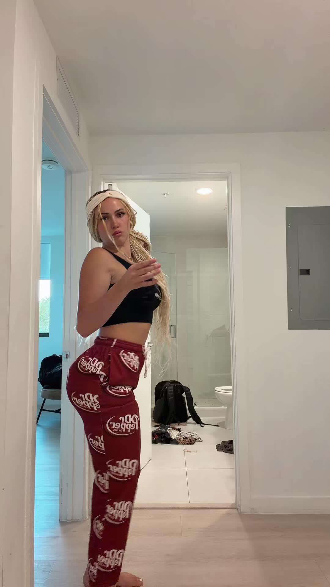 @haleyzz