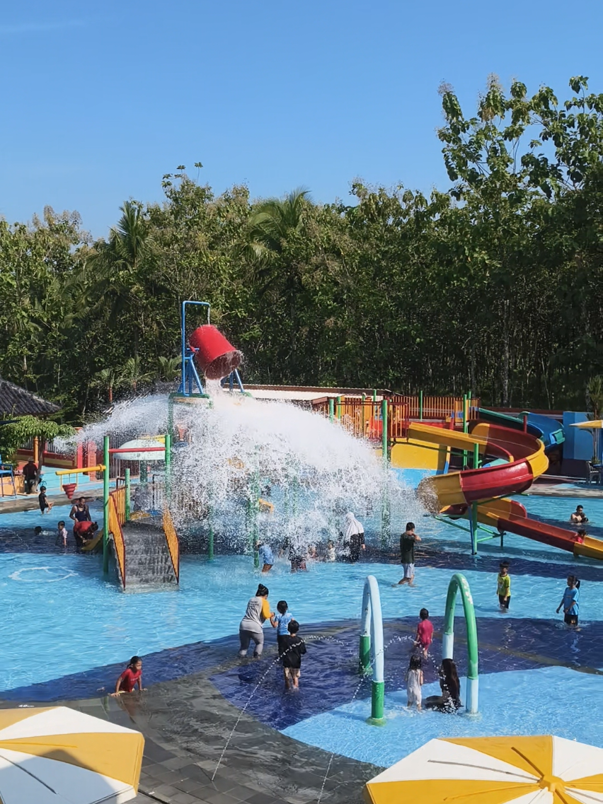 @Waterpark Banyu Mili Arta
