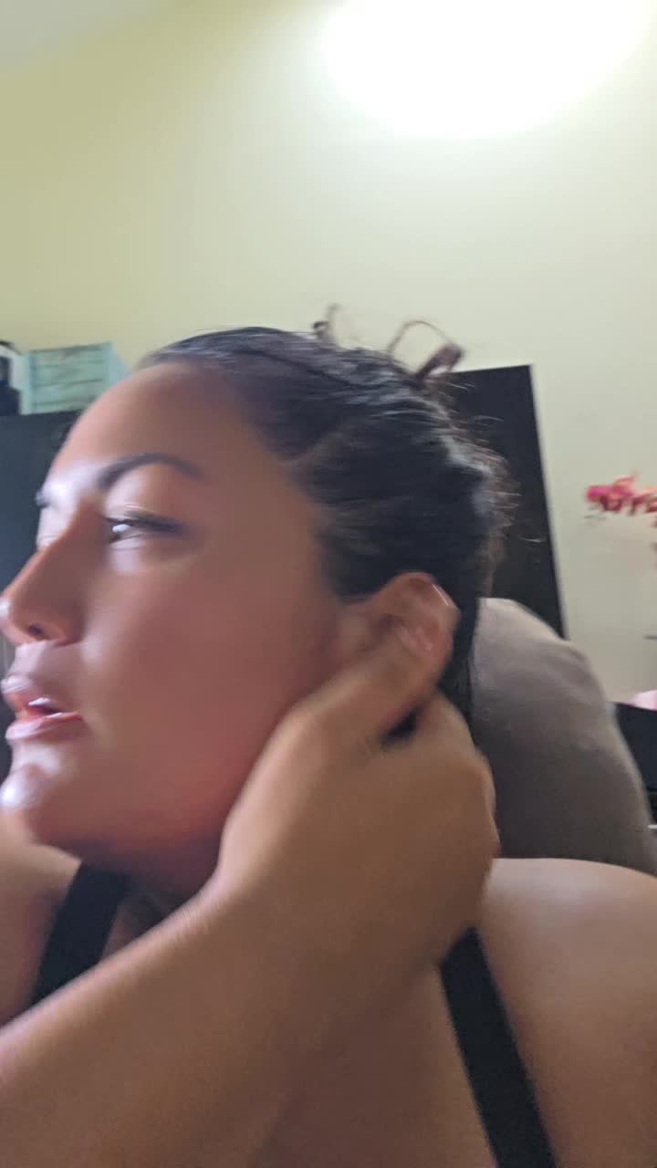@Hawniqua