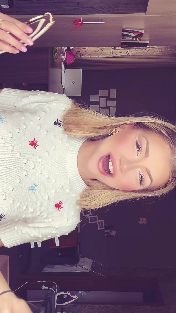 @aveazokak