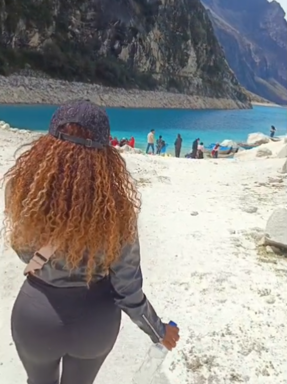 @Dulce Menacho tu negrita bella