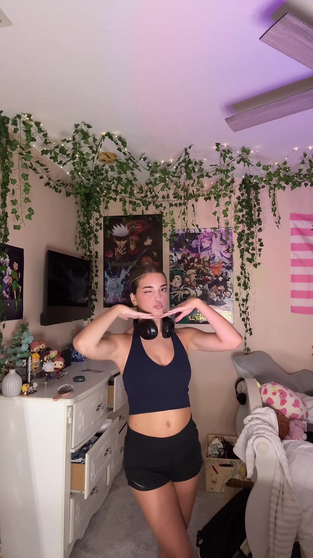 @Ella