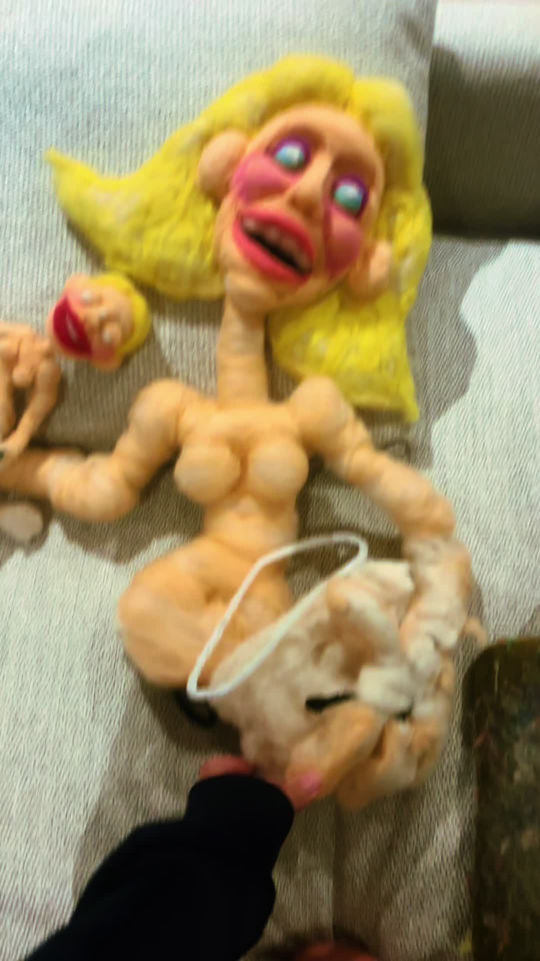 @hotblondegenius