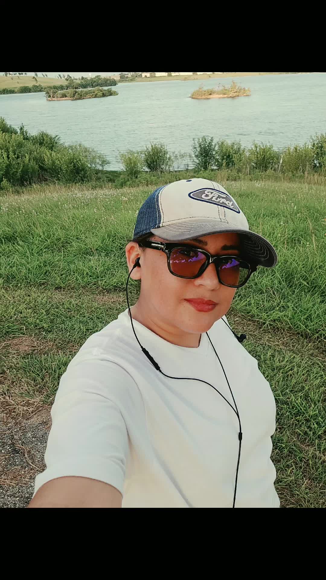 @Nayarely