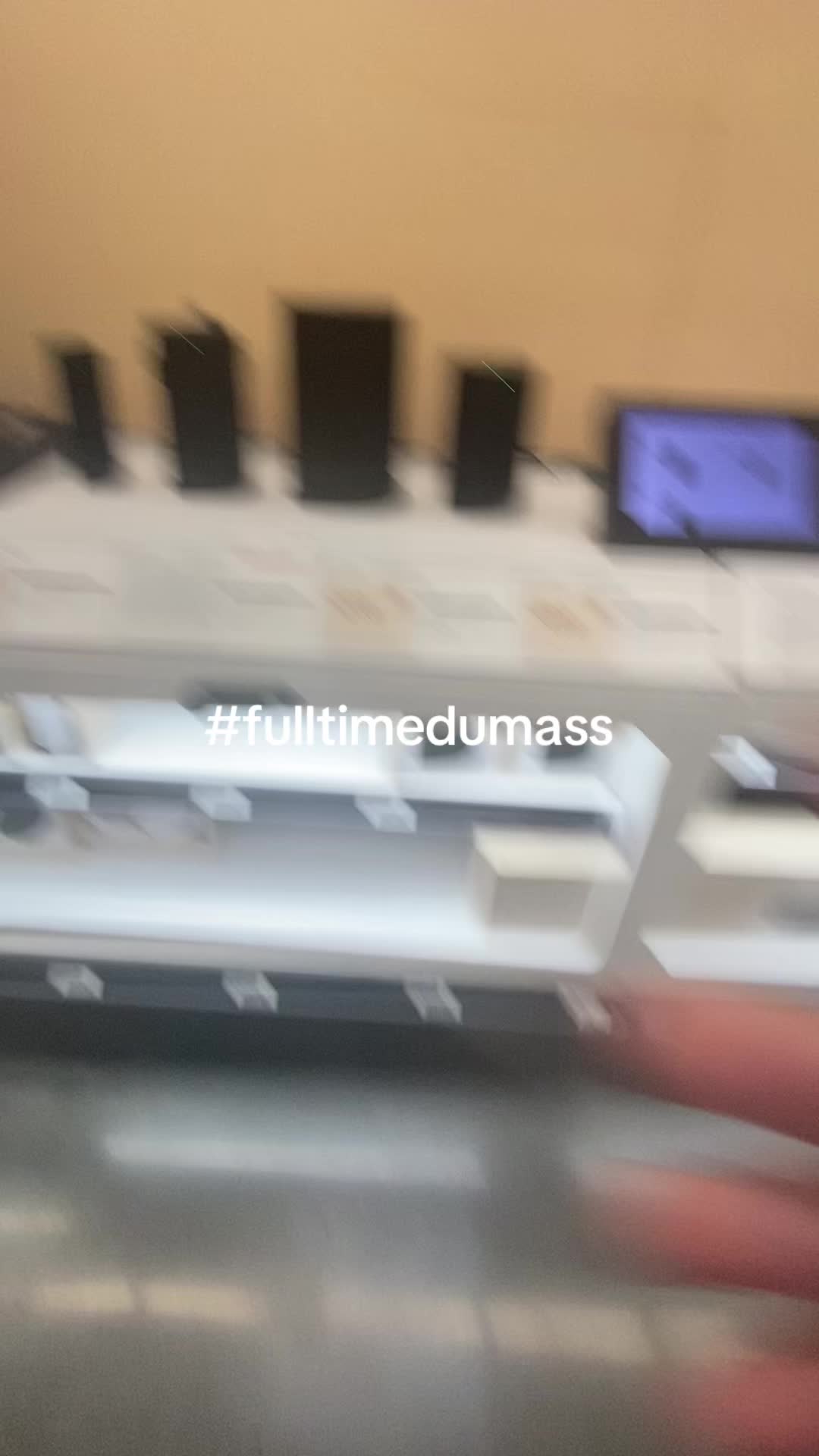 @𖥂 Санниз 𖥂