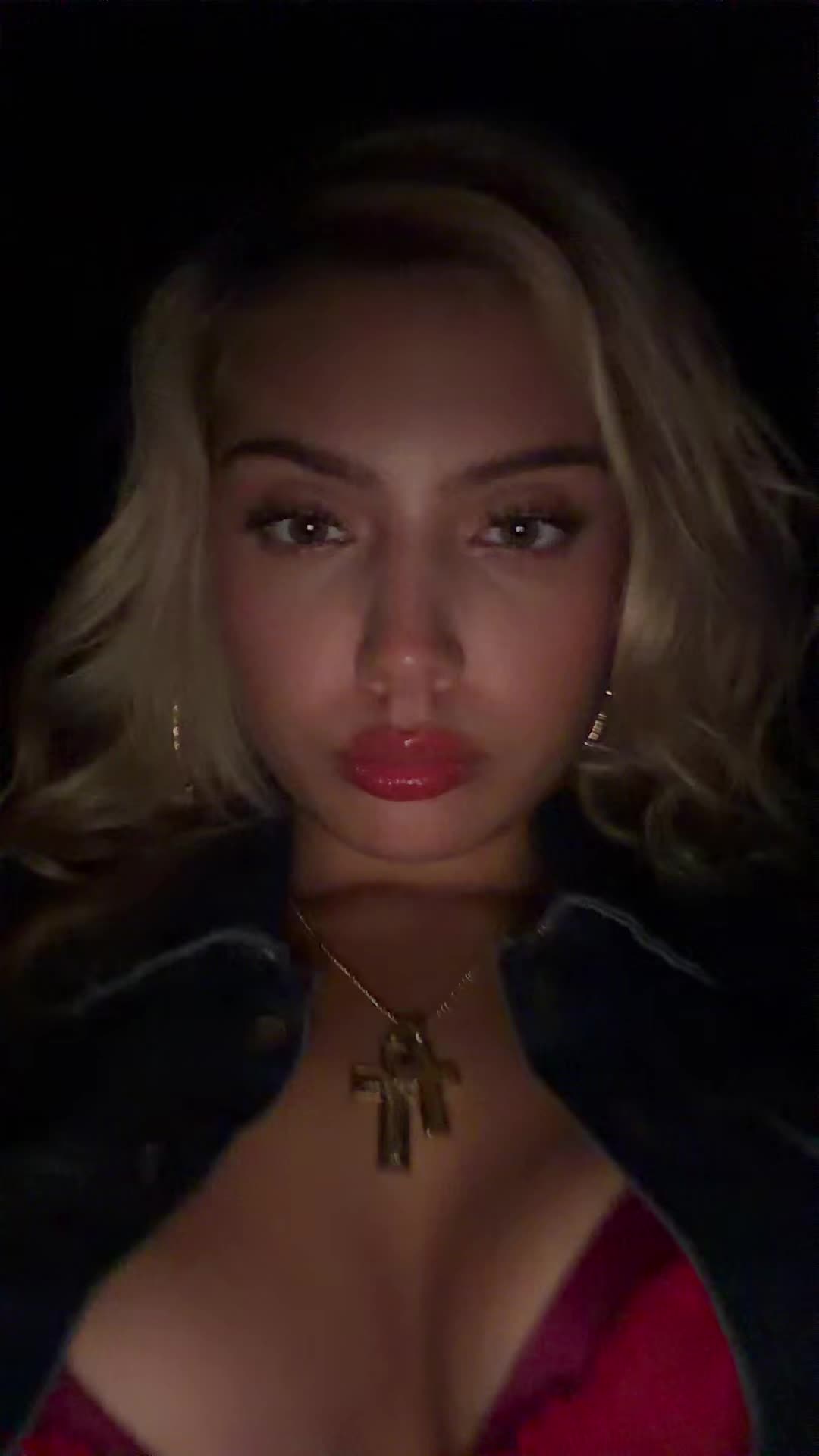 @elienchantedxoxo