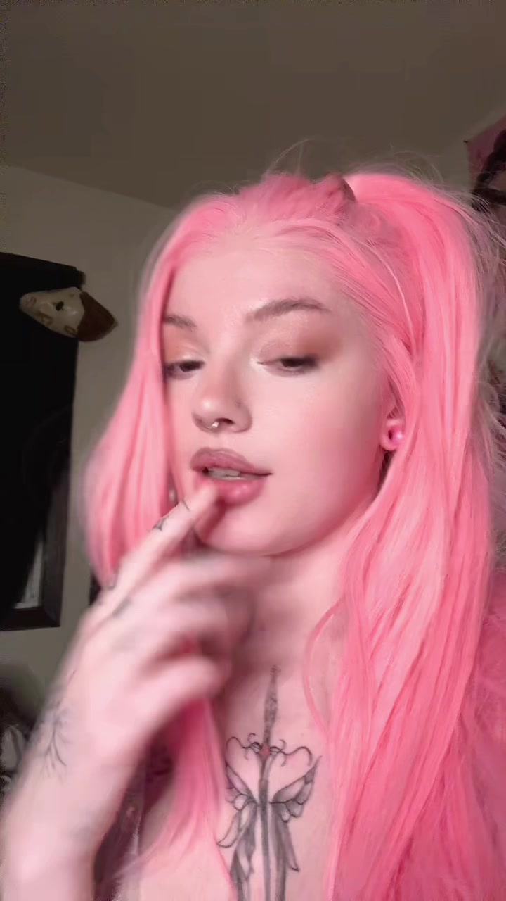 @pale4moonlight