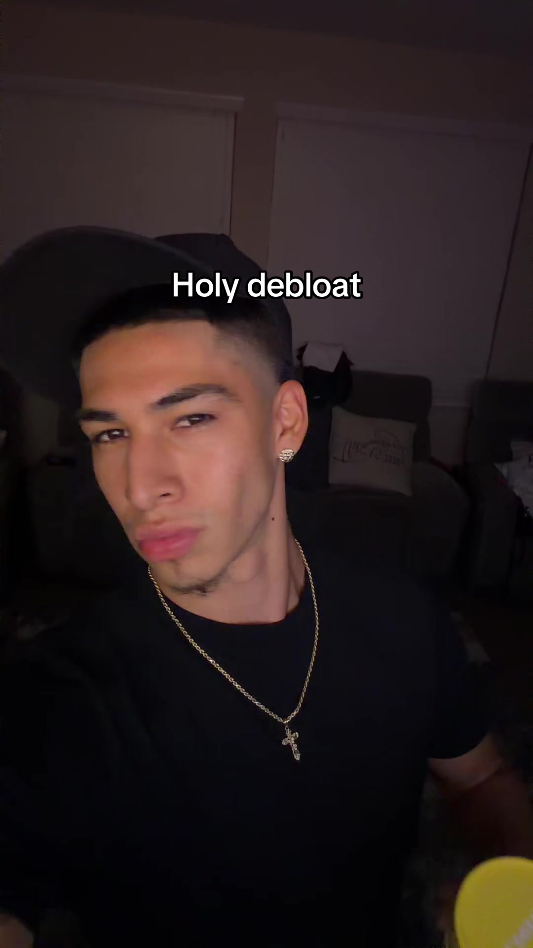 @…