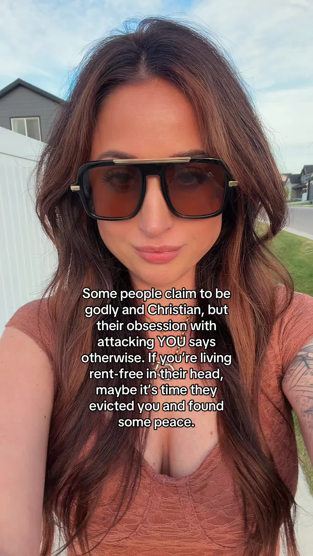 @nikkhenry