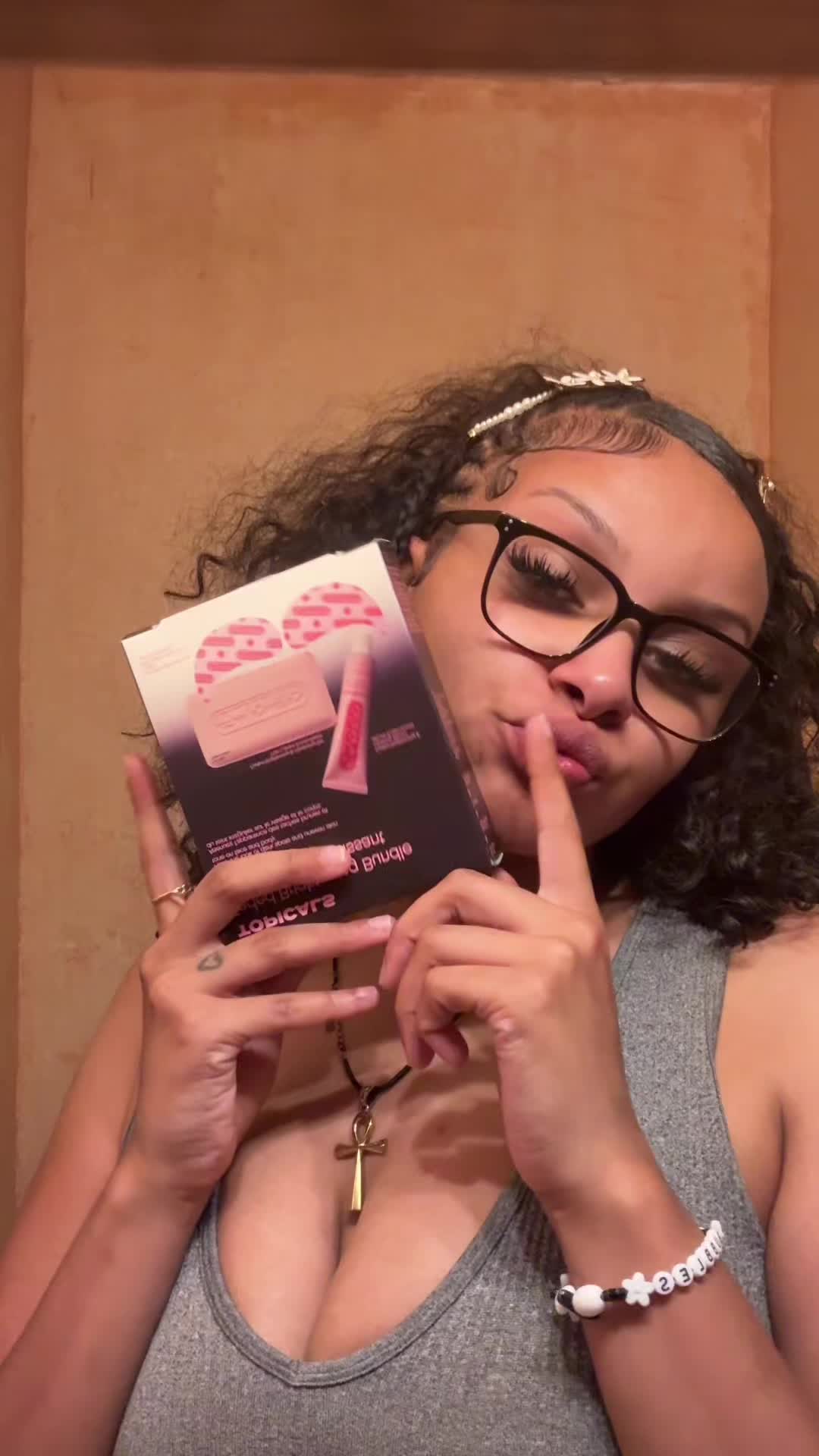 @ThaatGirlTy