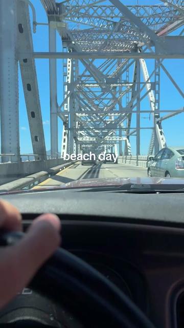@🙂
