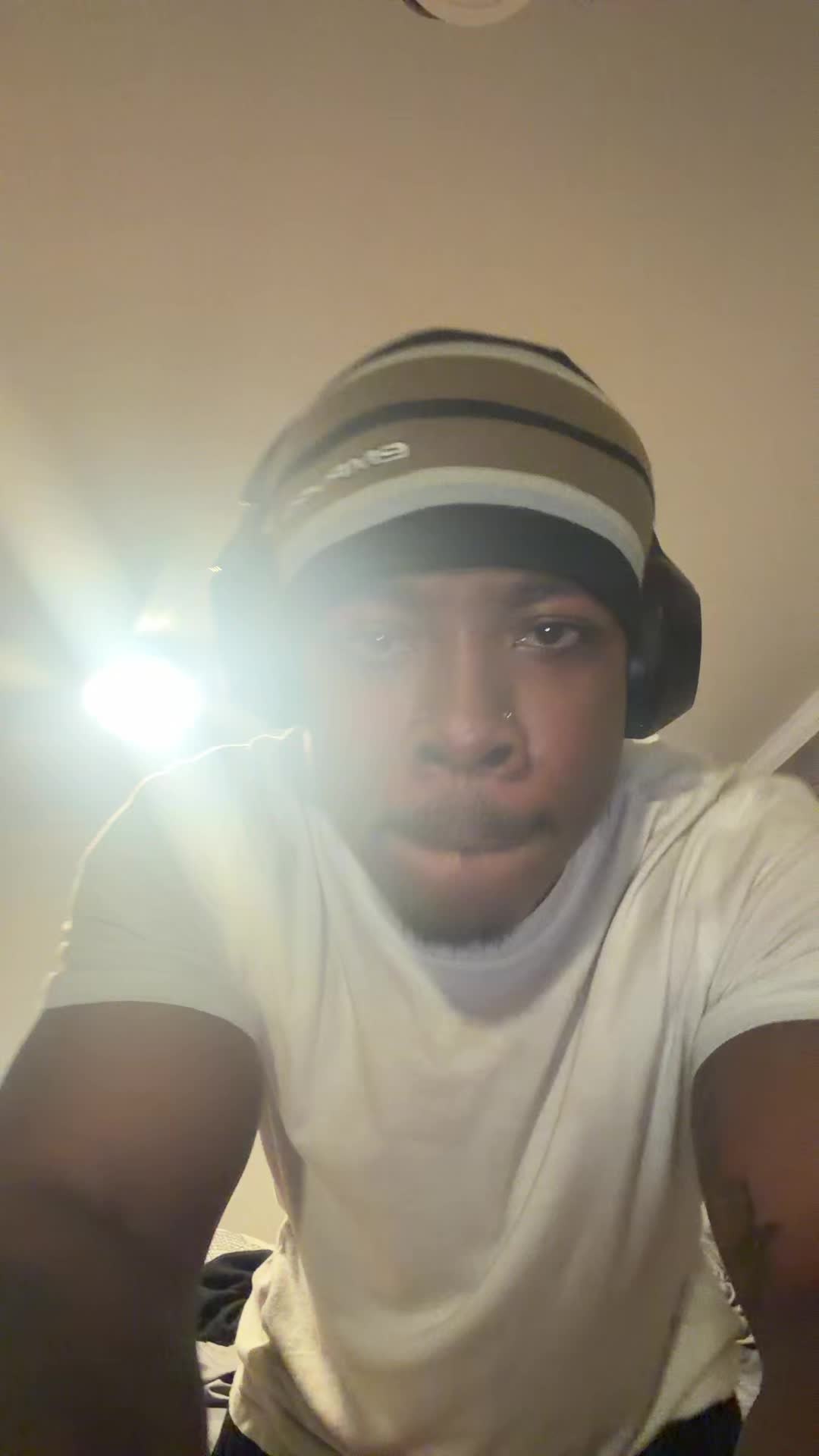 @AIRRONIE