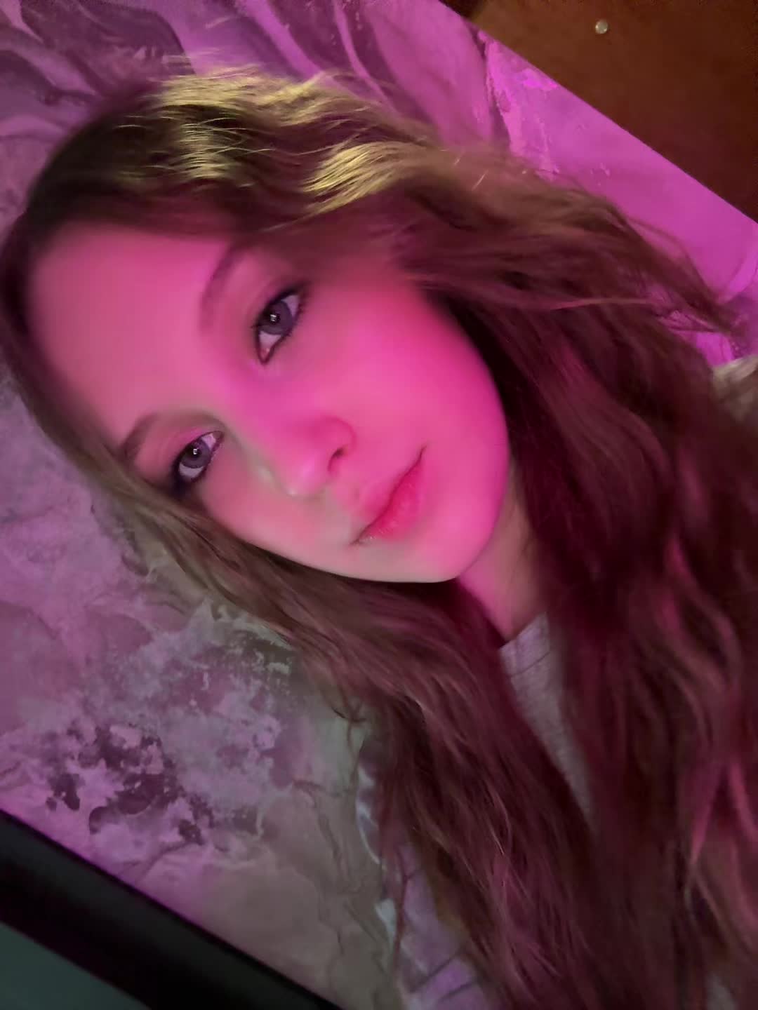 @dahkk