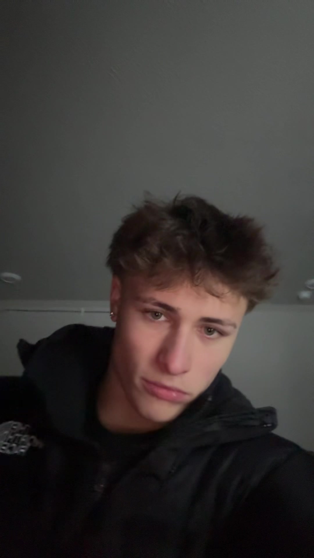 @j