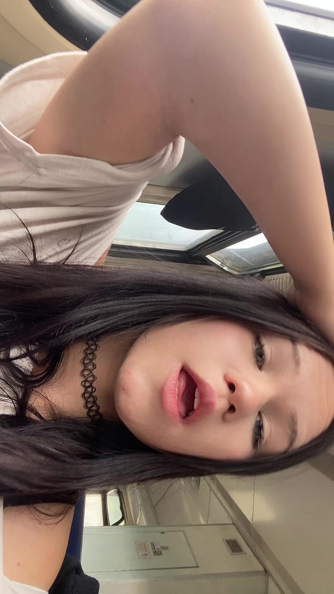 @v1kssa