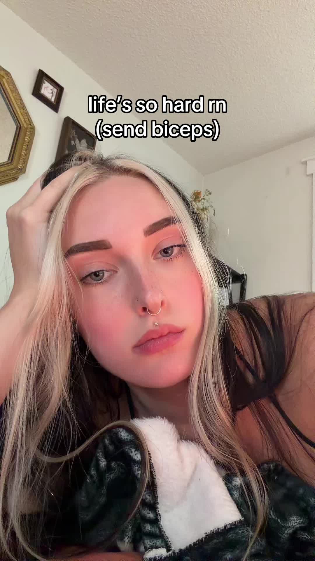 @laurelhoneyyy
