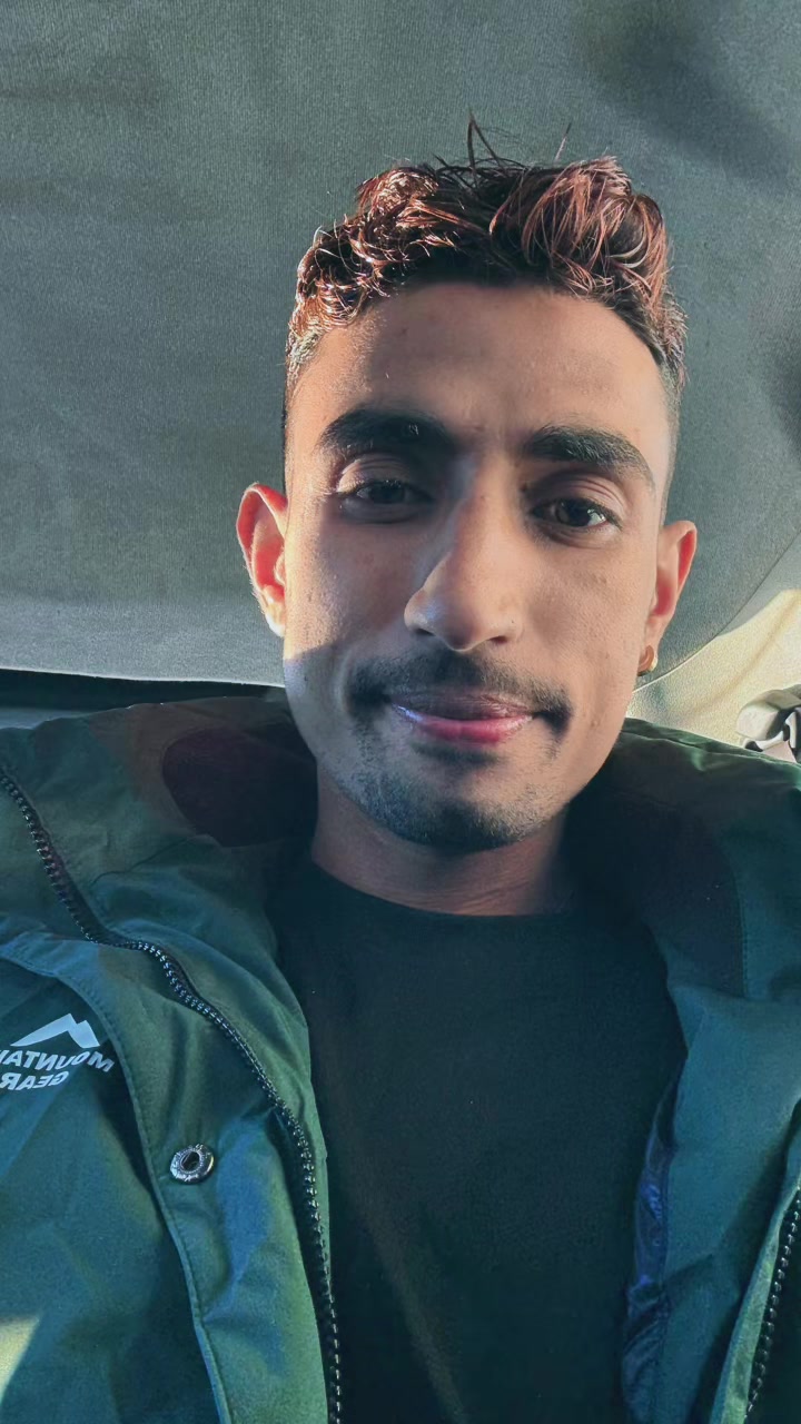 @Razu Bhai😍❣️