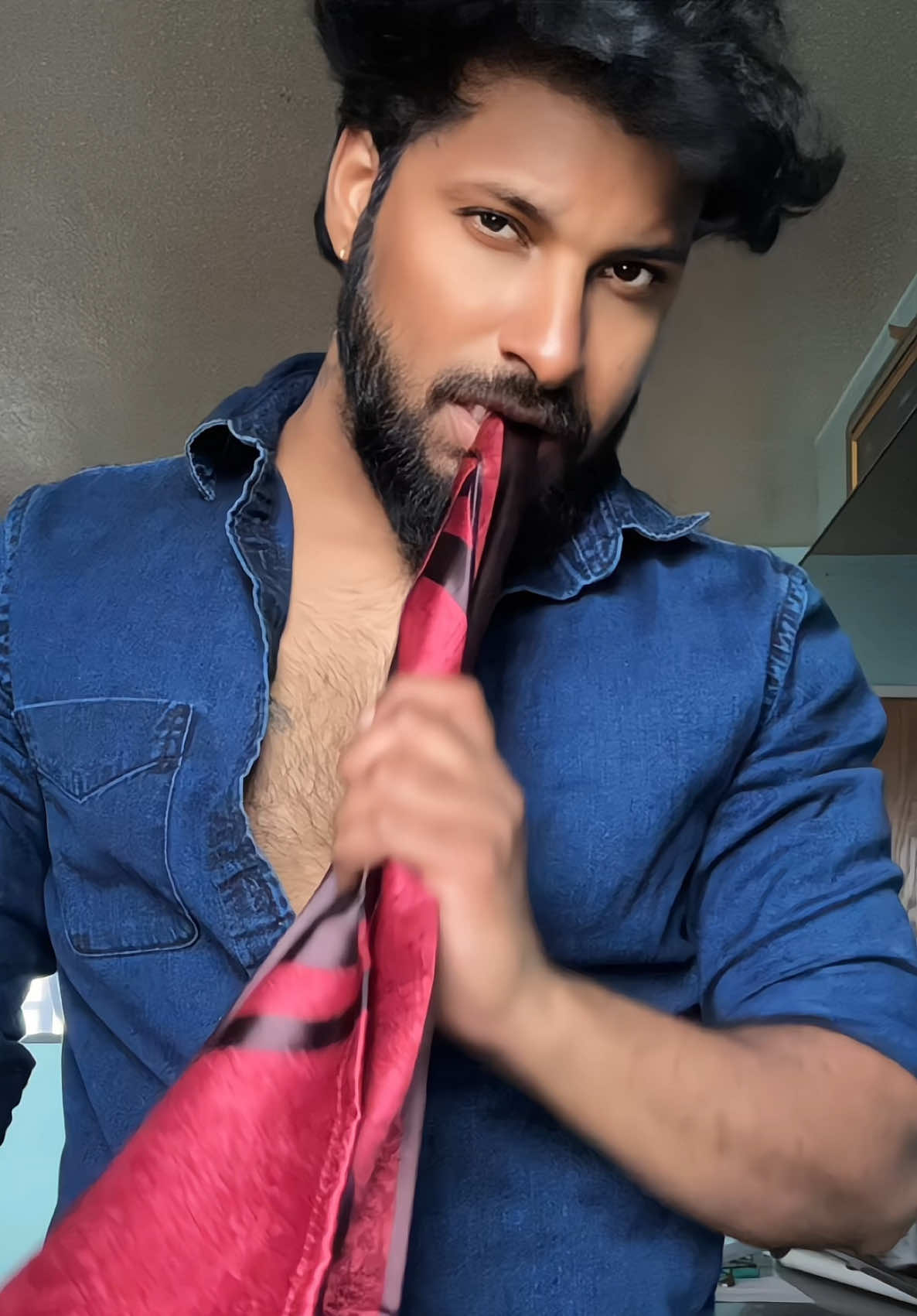 @Dhilak