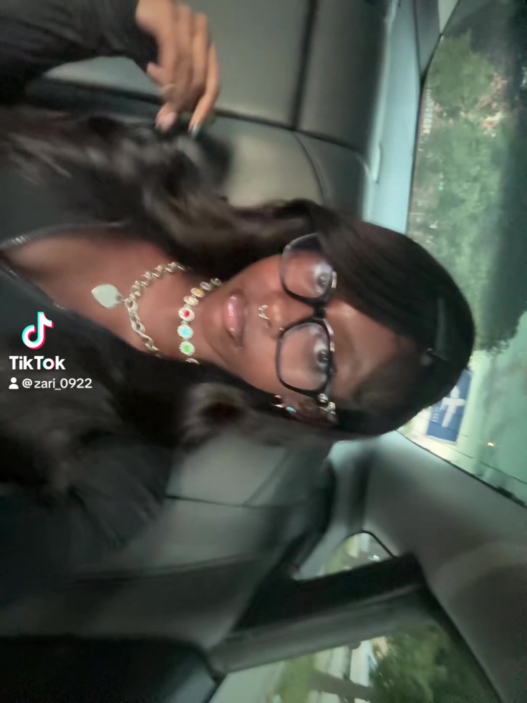 @Zarii