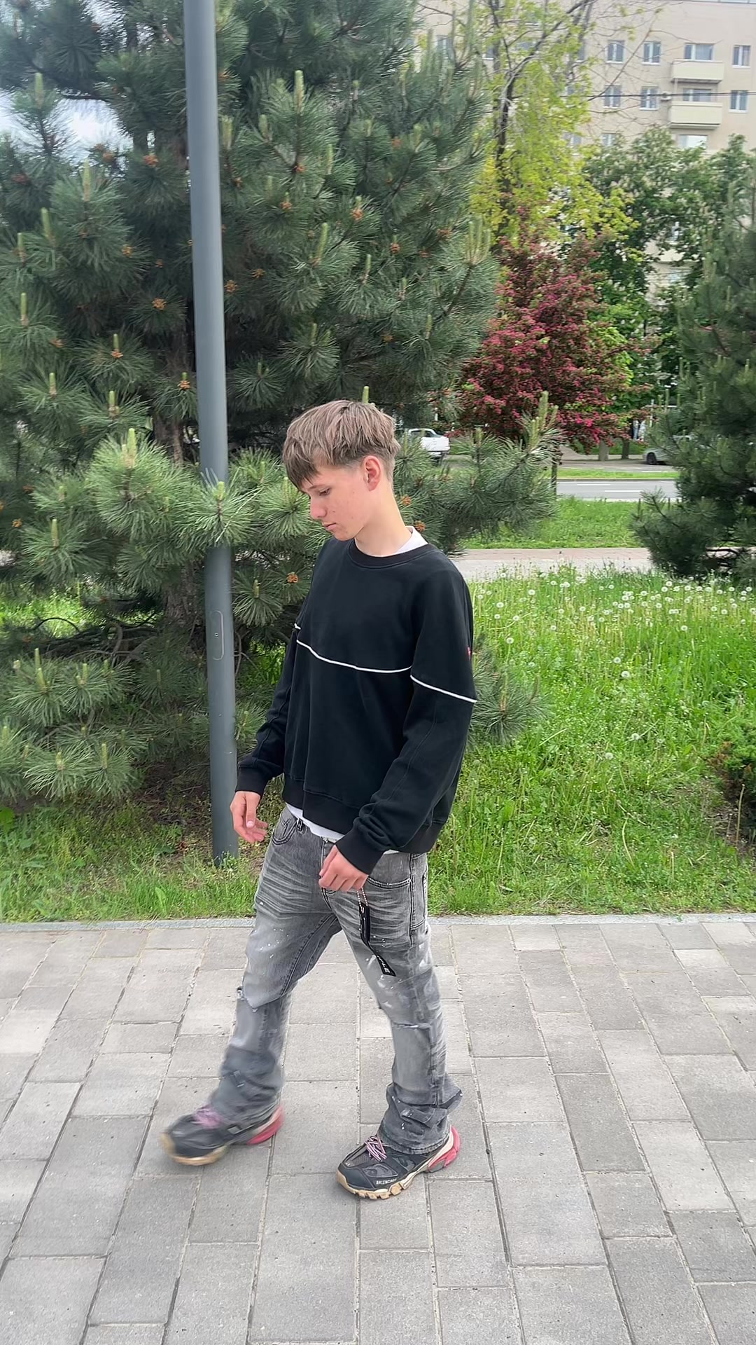 @колясик