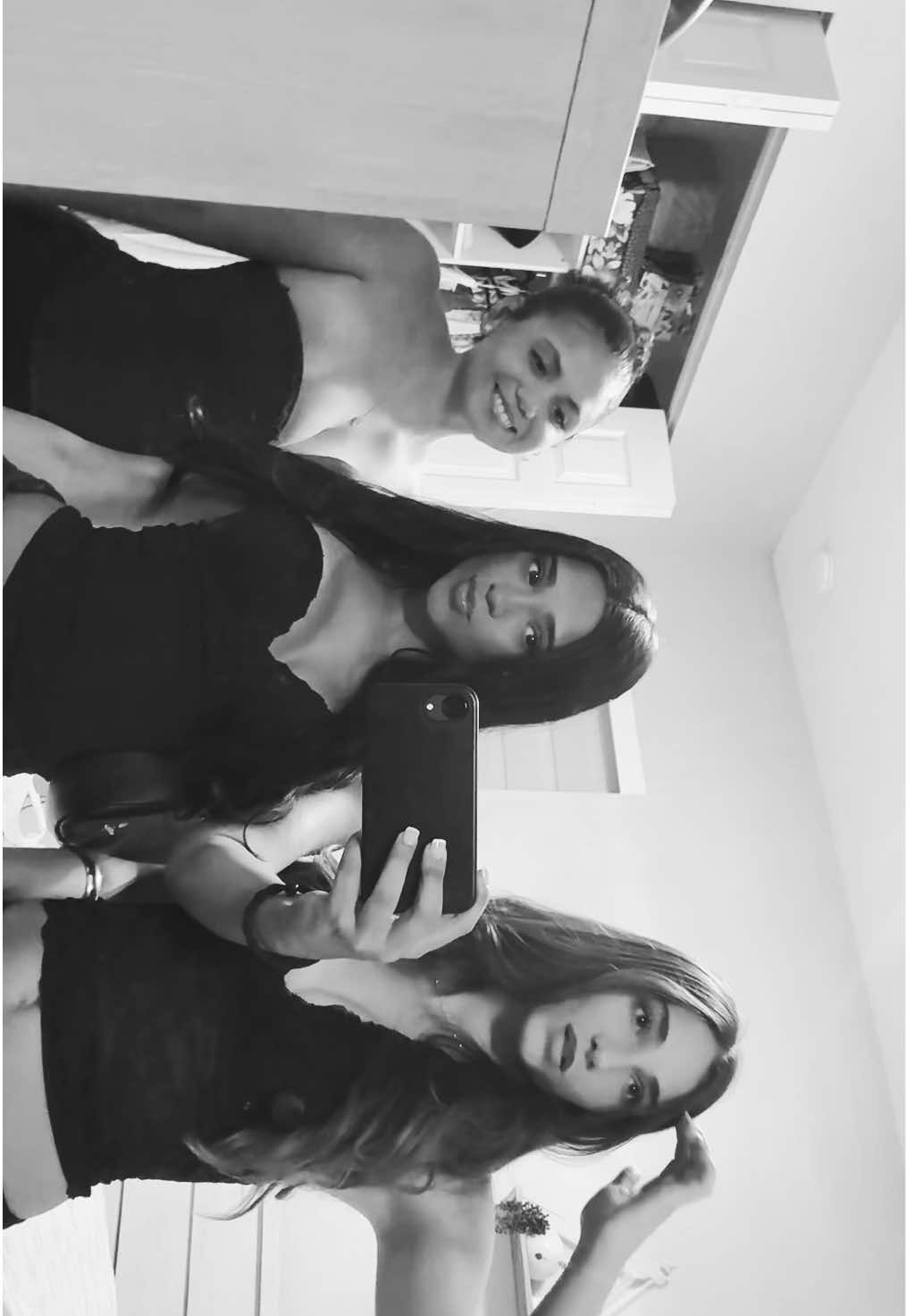 @arianaabondo