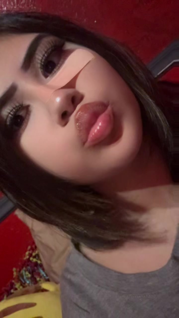 @>,..,<