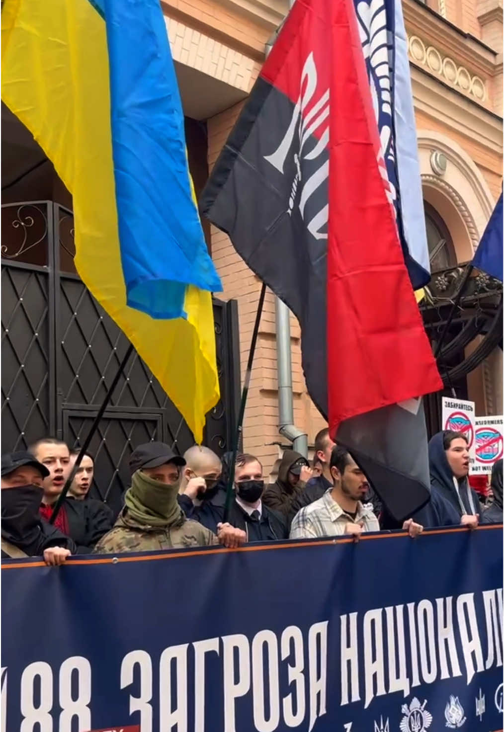 @ПРАВА МОЛОДЬ