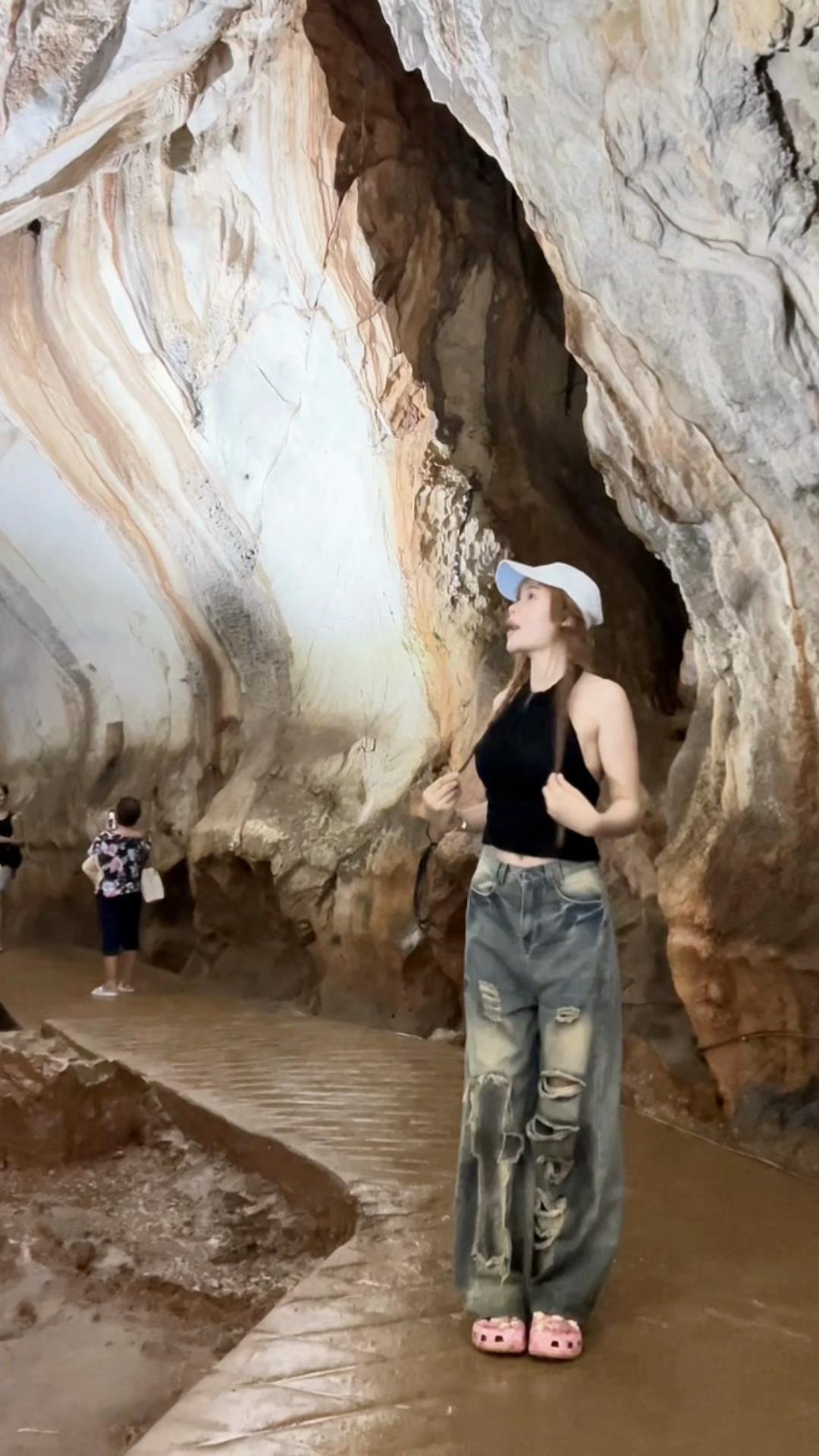 @ນາງ ແຕະໂມະ (ຢ່າແປເດີ້)