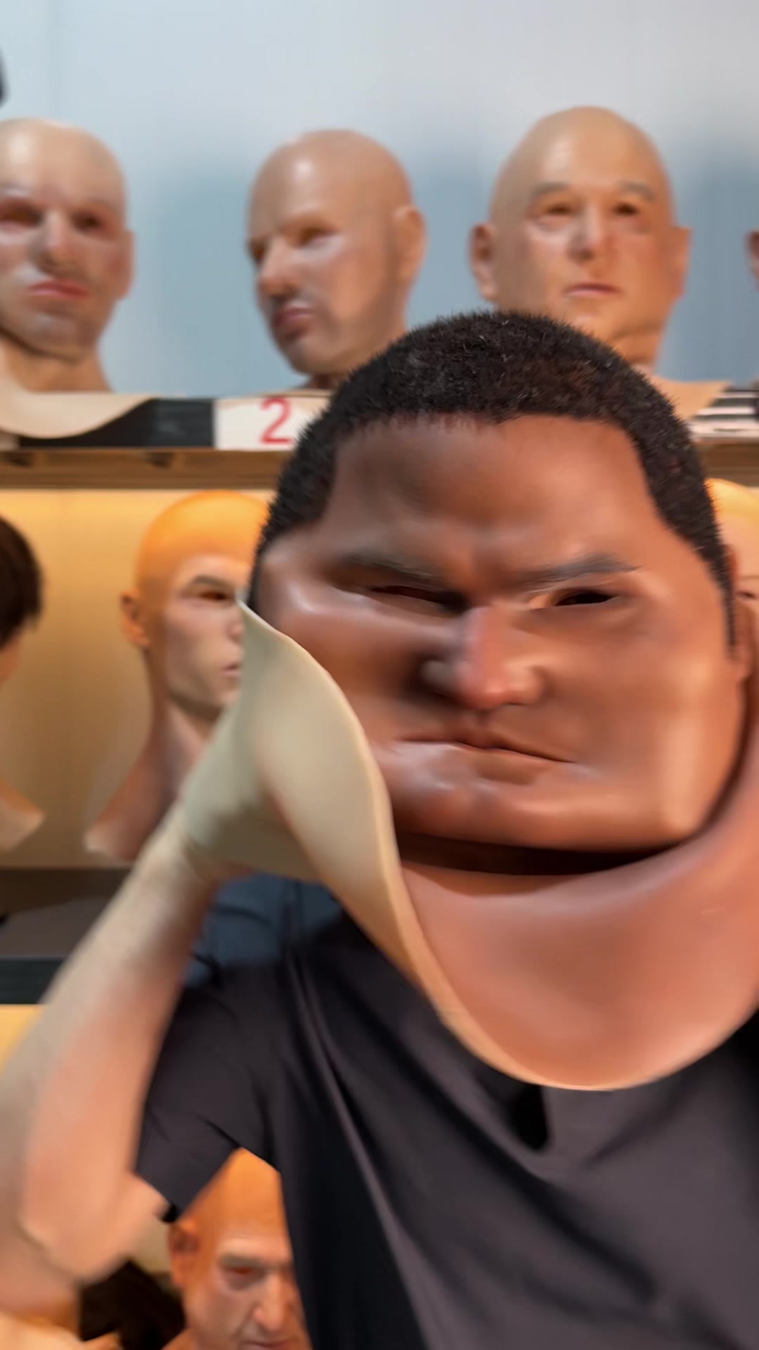 @Lifelikemask