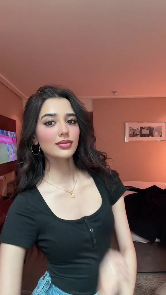 @leena