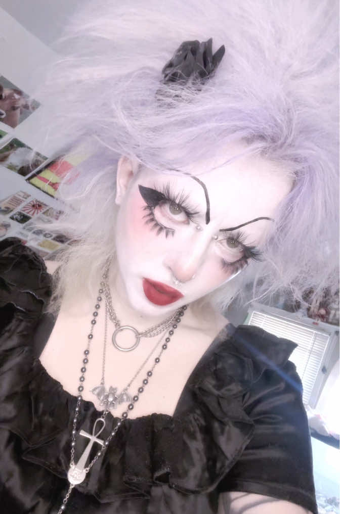 @dollygoth666