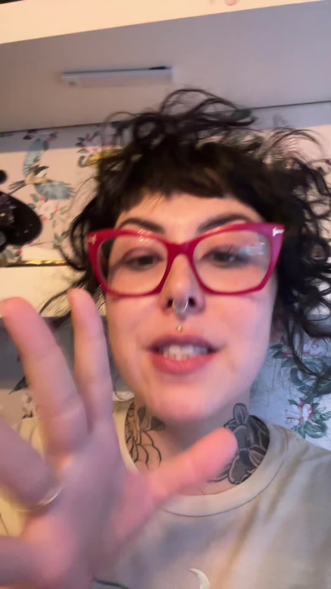 @Chloee