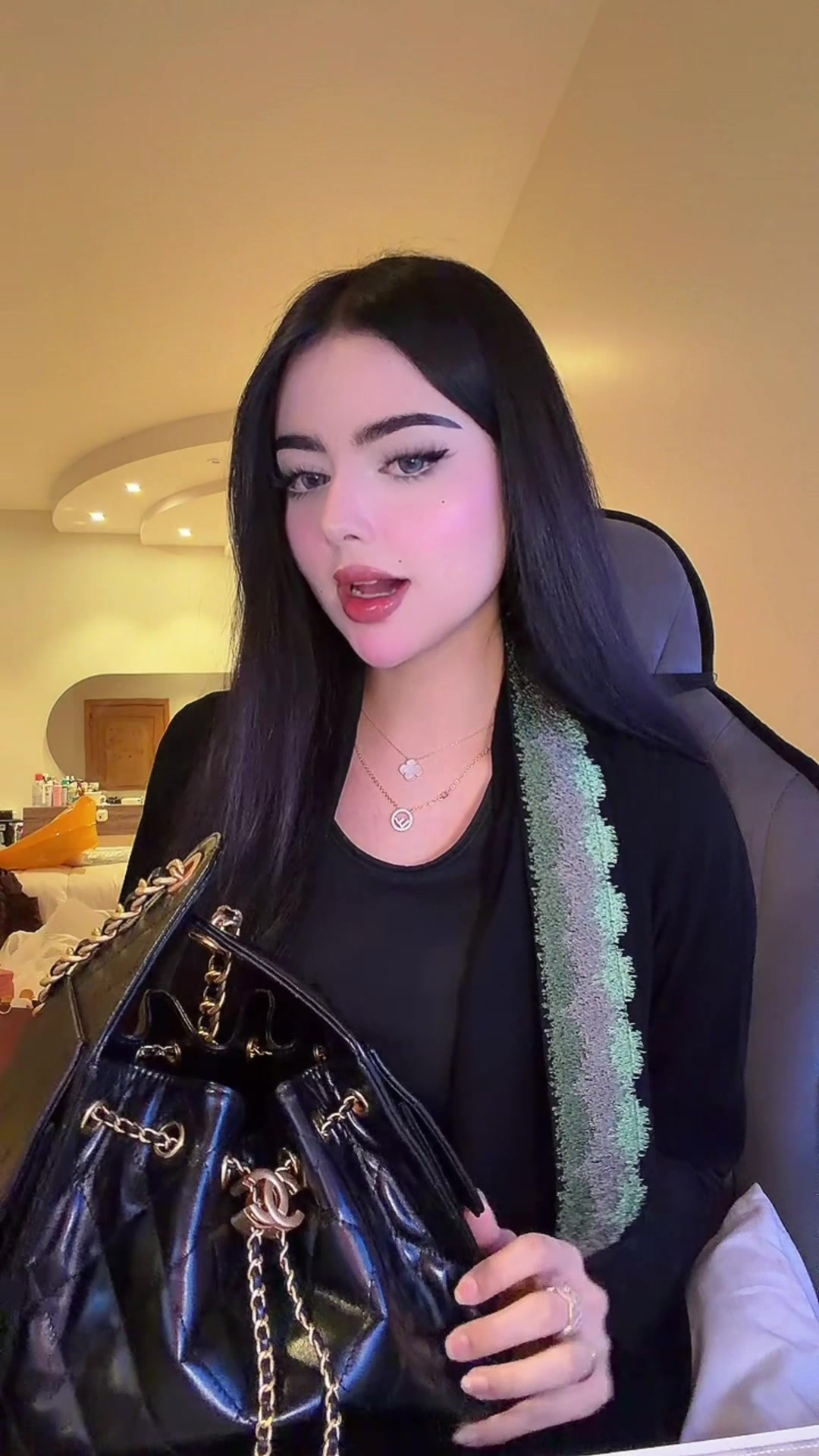 @نسرين آل سويلم