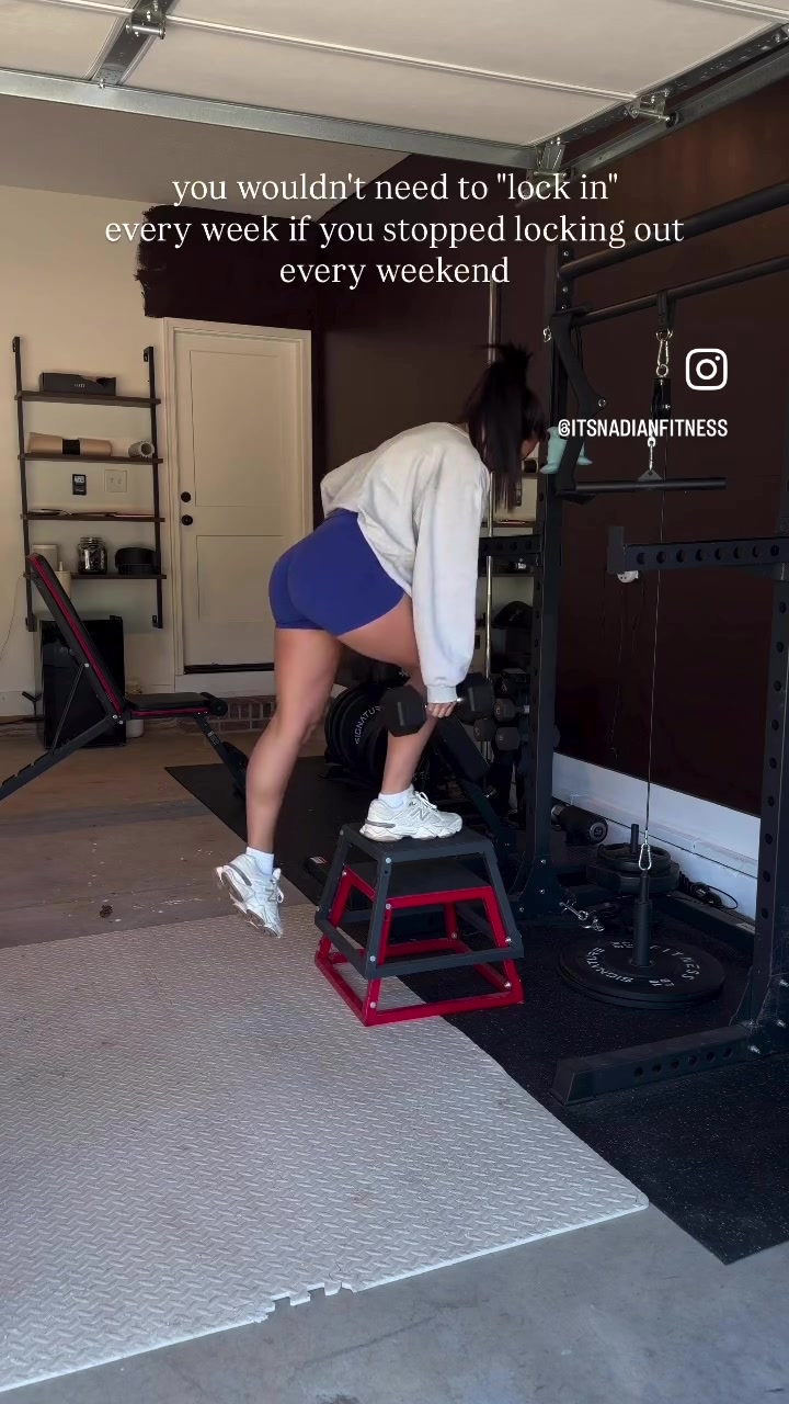 @nadia | fitness coach | mama
