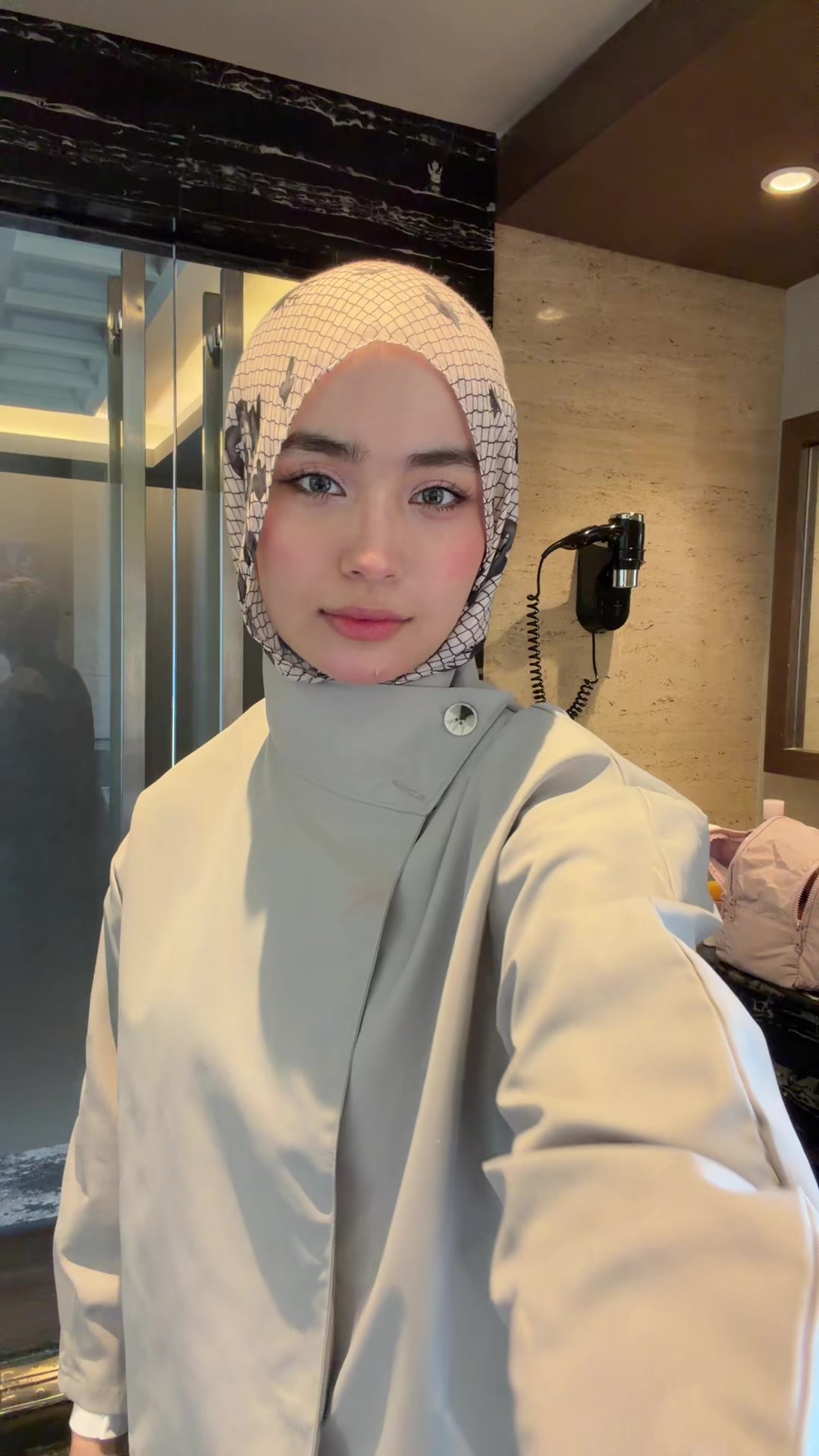 @RANIA