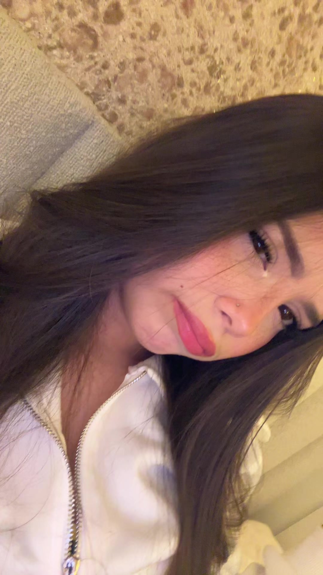 @️ ️