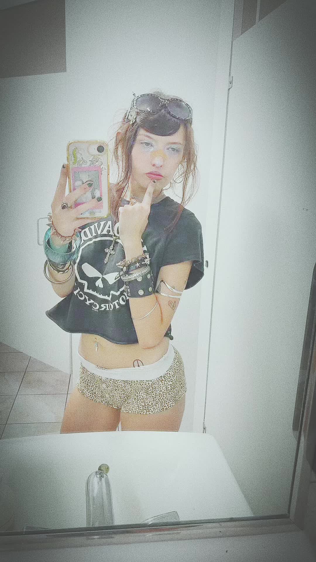 @fluttershysbushhair