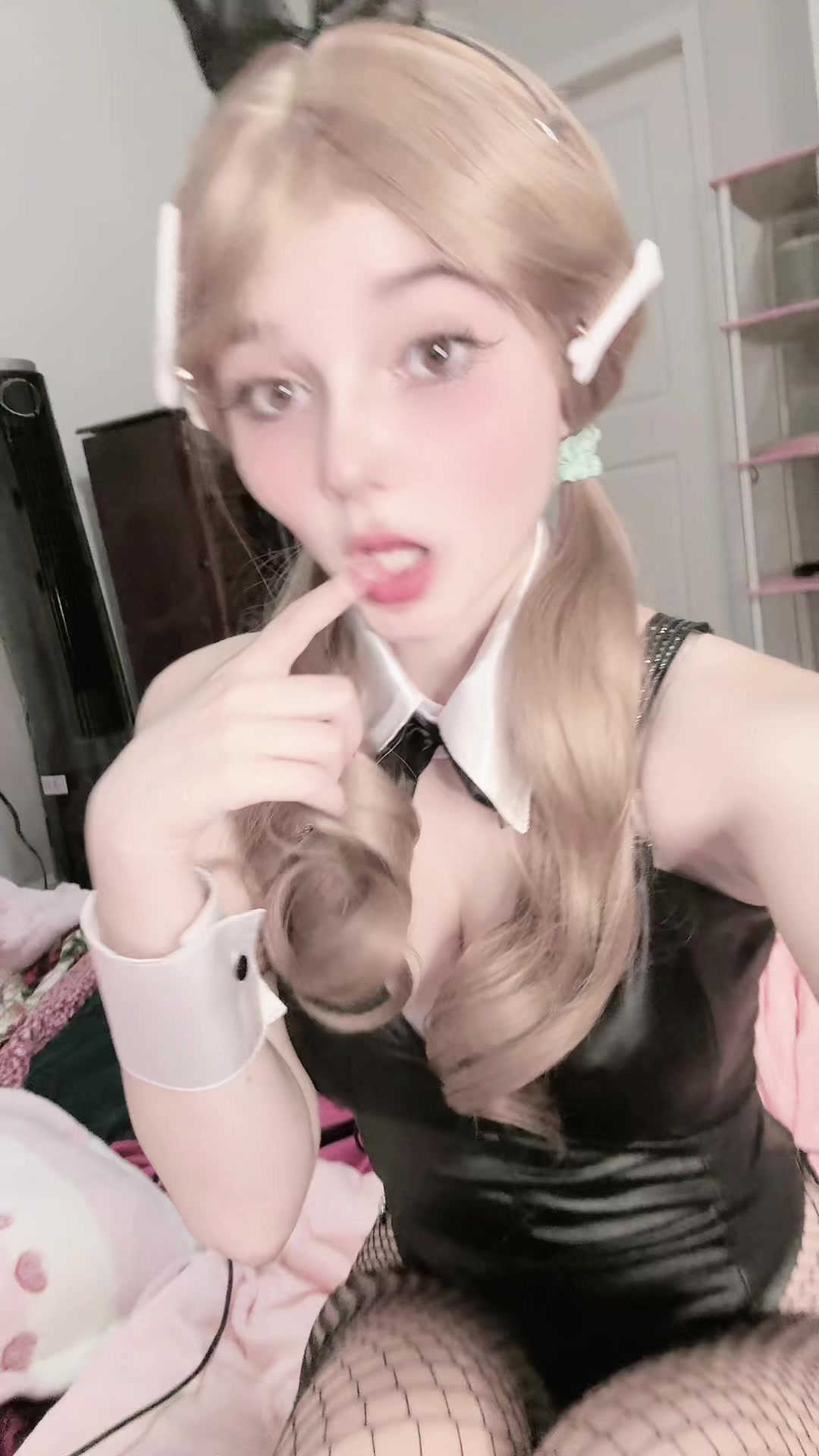 @ysayneko