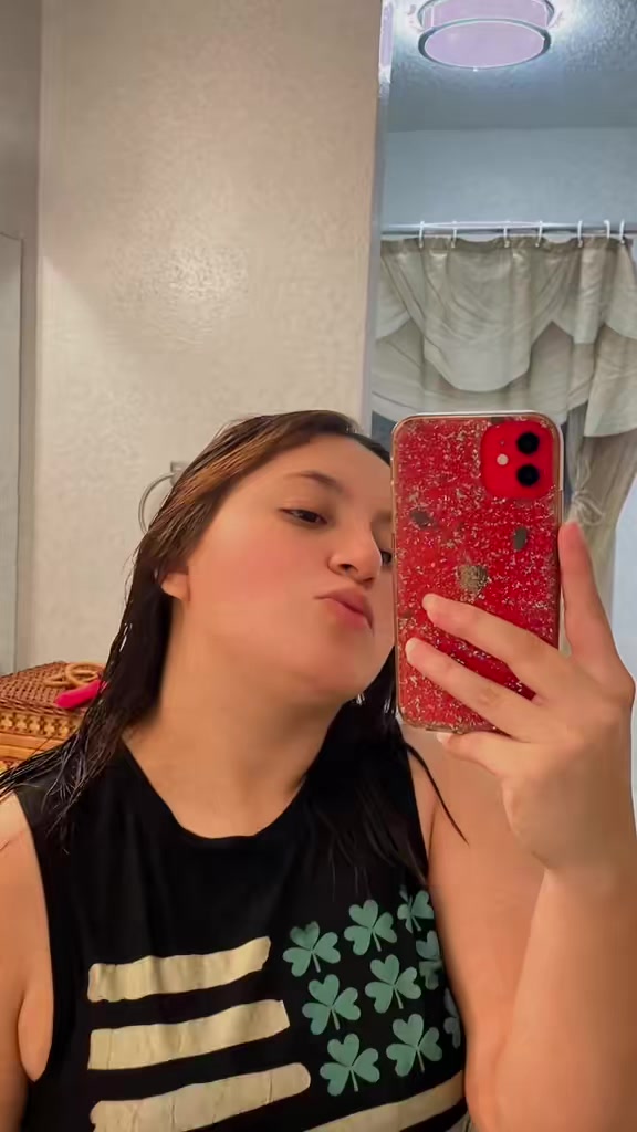 @Liliana paz🤎🌻
